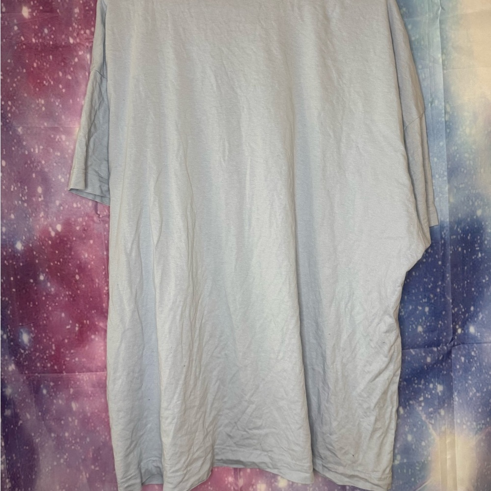 London H&M oversized T-shirt 🛍 - Picture 3 of 3
